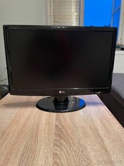 Monitor LG W2234S 22 palců