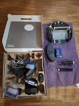 iRobot Roomba 651 na nahradni dily