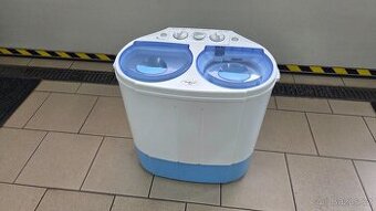 Přenosná pračka s odstředivkou