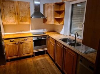 Kuchyňská linka z masivu se spotřebiči,5729