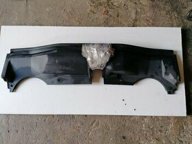 BMW E39 kryt za motor