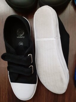 tenisky na tělocvik vel. 36, stélka 23cm