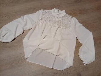 DÁMSKÁ HALENKA S KRAJKOU - Vel.XL