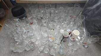 Sbírka pivních sklenic a půllitrů