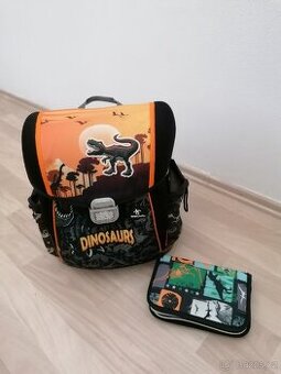 Školní aktovka + pouzdro + sáček na přezůvky