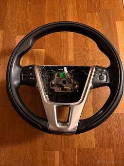 Vyhřívaný volant Volvo XC70 2014