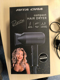 Kompaktní vysoušeč vlasů RHC 35