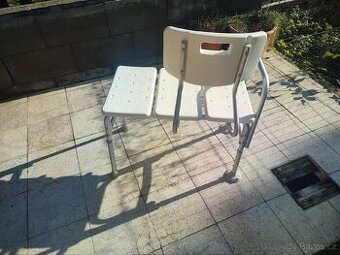 Vyškově nastavitelné sedátko do vany