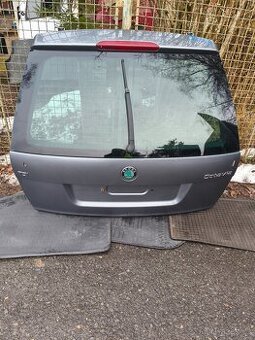 Skoda Octavia 2 combi facelift - páté dveře, viko kufru