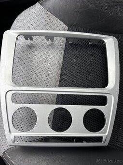 Rámeček autorádia Octavia 2 FL