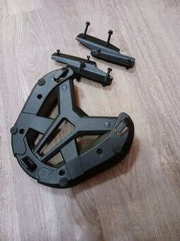 Honda CRF1000L Africa Twin (16-17)Givi nosič kufru.