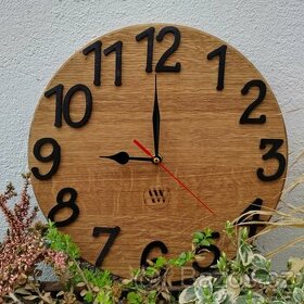 Ručně vyrobené nástěnné hodiny dubový masiv - 1