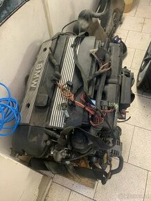 BMW MOTOR 2.5L M54B25 + PŘEVODOVKY