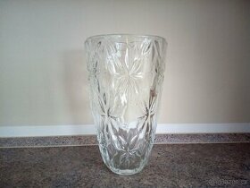 Velká skleněná váza, 31 x 17 cm,