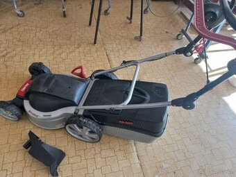 Elektrická sedačka značky Alko mulčovaci