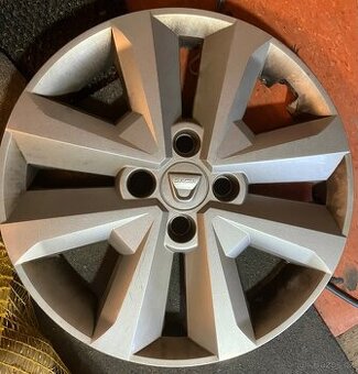 Poklice 15”originál dacia 4x