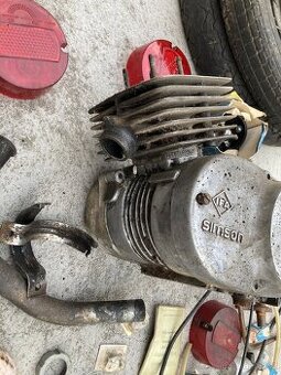 Simson motor a jine díly