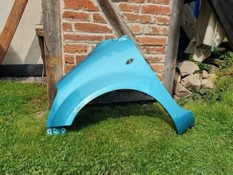 Levý blatník Suzuki Splash