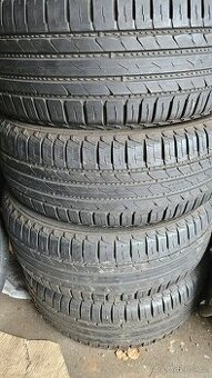 235/55R18