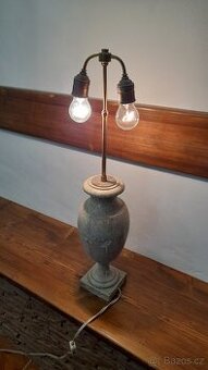 Starozitna mramorová lampa / nastavitelná výška