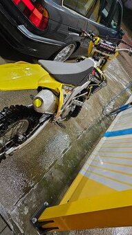 Suzuki RMZ 450 2015