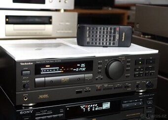 TECHNICS SV DA 10 Digital Audio Tape Deck - 1