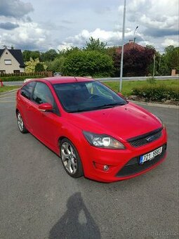 Ford Focus st 225