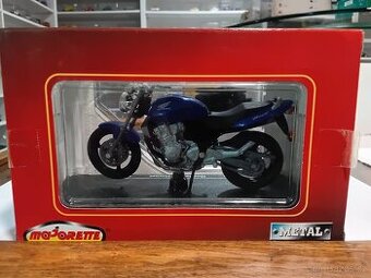 Model honda hornet