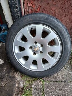 Originální alu Audi 7jx15 et 45 + zánovní pneu