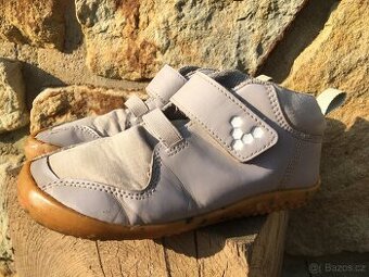 Vivobarefoot 29