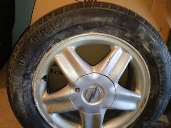 Sady pneu 6Jx15H2 ET49 Opel Astra