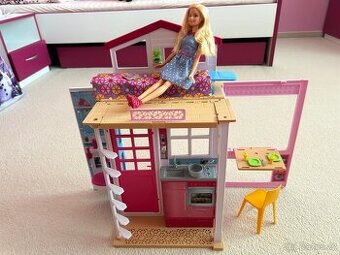 Domeček pro Barbie