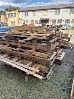 Bedny dřevo na paleni