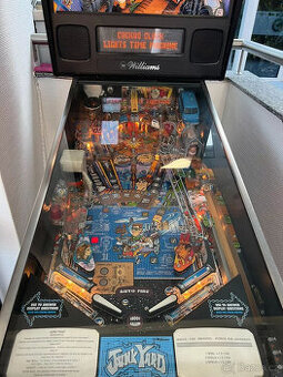 Williams Electronic Games Inc., Pinball Junk Yard Pinball Ma
