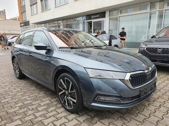 Škoda Octavia iV Combi 1.4TSI 150kW DSG 98tkm Virtual ACC Qi