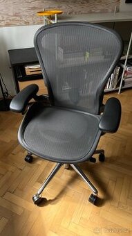 Kancelářská židle Herman Miller Aeron Remastered vel. B