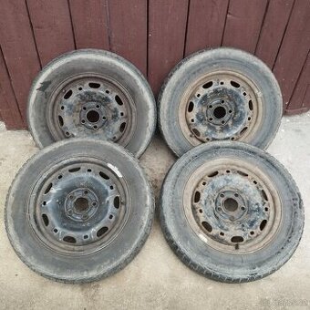 Zimní pneu Firestone 165/70R14+disky