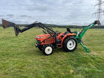 Malotraktor Kubota Sunshine L1 255 čelní nakladač podkop