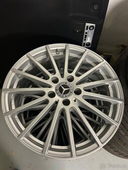 Mercedes gla r18