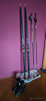 Prodám set na běžky.