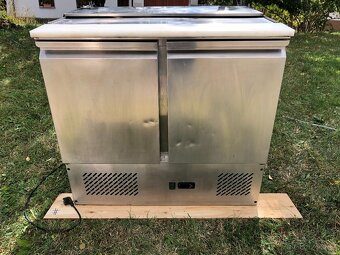 Chladící gastro nerezový stůl zn.BARTSCHER typ S900 (27486L)