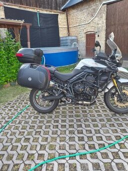 Triumph Tiger 800