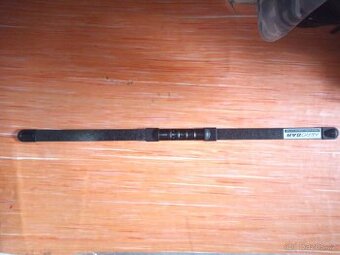 Posilovací stroj AEROBAR