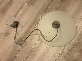 Stropní svetlo-lustr