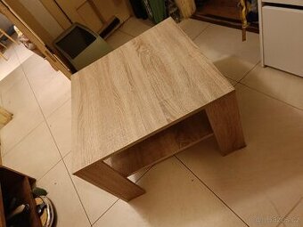 Konferenční stolek