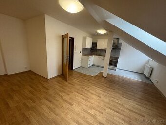 Prostor k bydlení (4B) v centru Jablonce nad Nisou