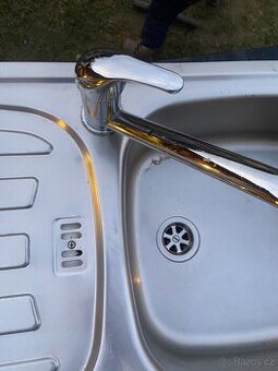 Nerezový dřez + NOVÁ baterie