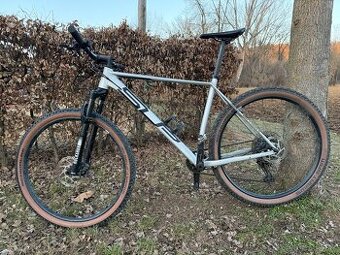Superior XP 919 (2021) – 1x12 SLX, RockShox 100 mm, servis