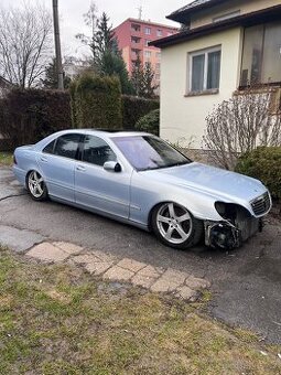 Prodám jako celek 2x Mercedes-Benz W220