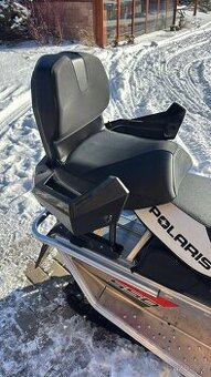 Polaris snezny skutr sedacka extra